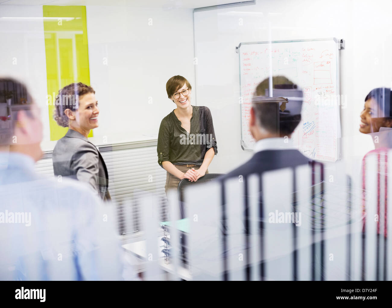 Business-Leute reden in treffen Stockfoto
