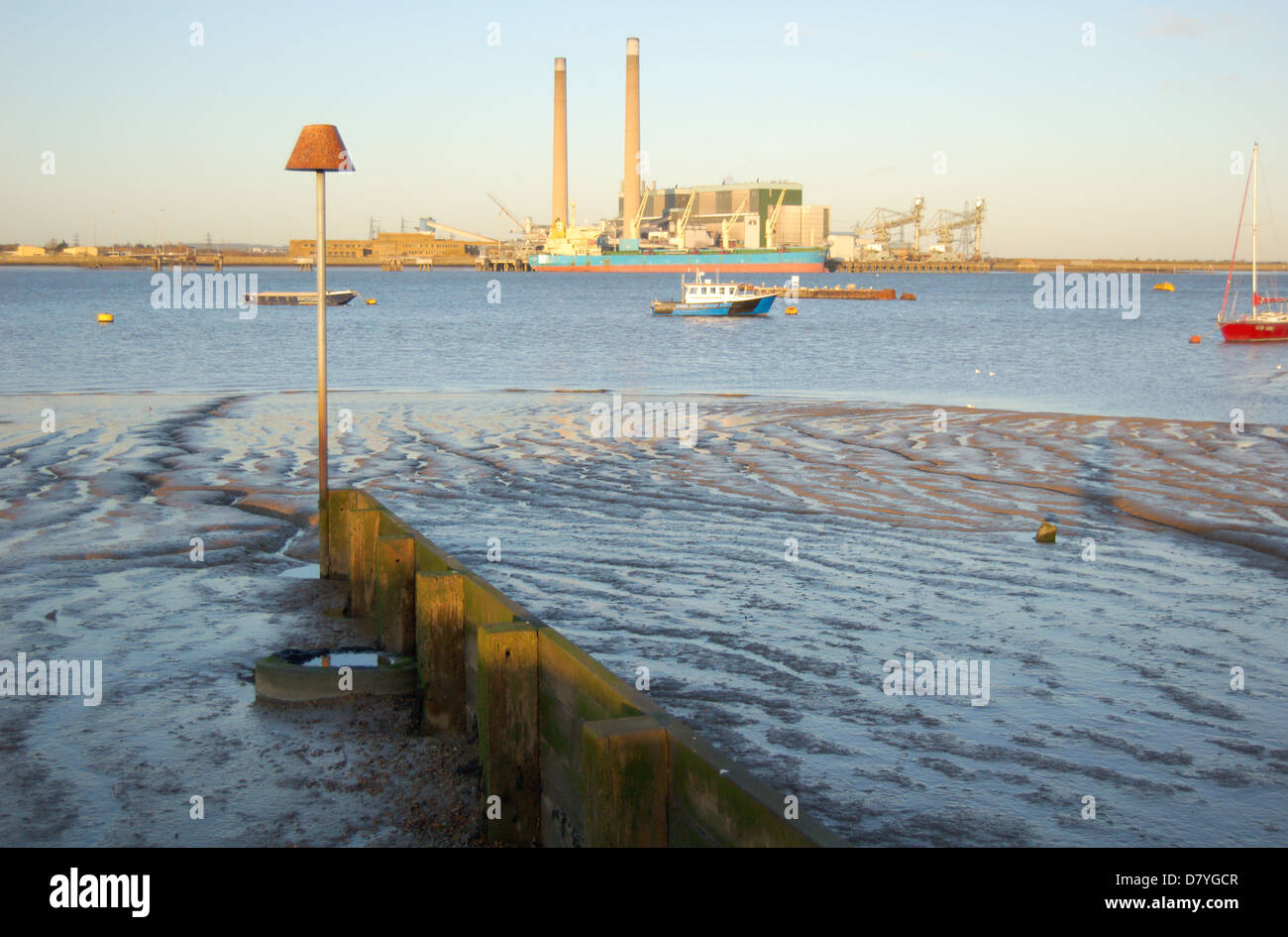 Tilbury b kraftwerk Fotos und Bildmaterial in hoher Auflösung Alamy