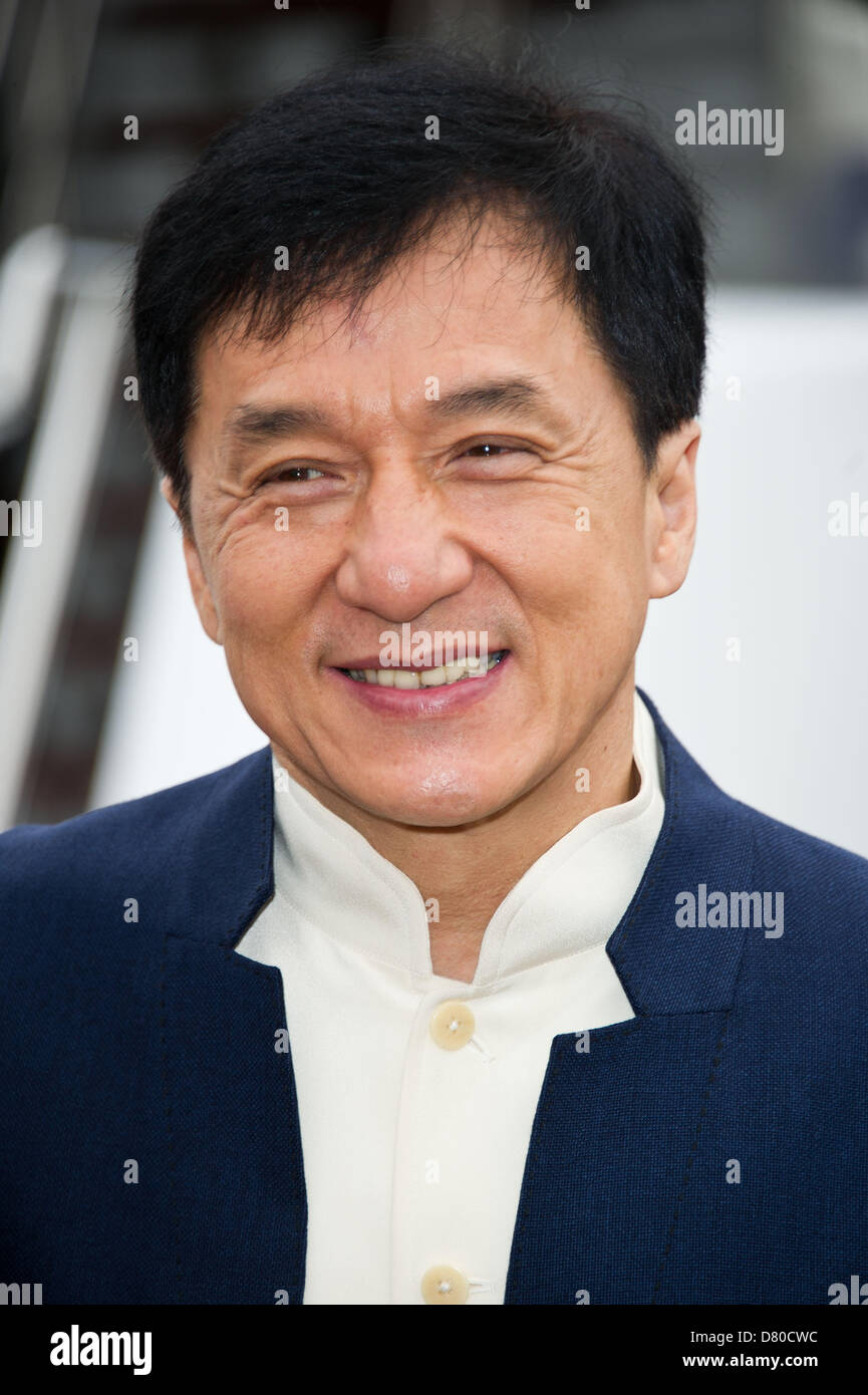 Cannes, Frankreich. 16. Mai 2013. Jackie Chan Cannes Filmfestival 2013 - Fototermin für "Skiptrace". Bildnachweis: James McCauley / Alamy Live News Stockfoto