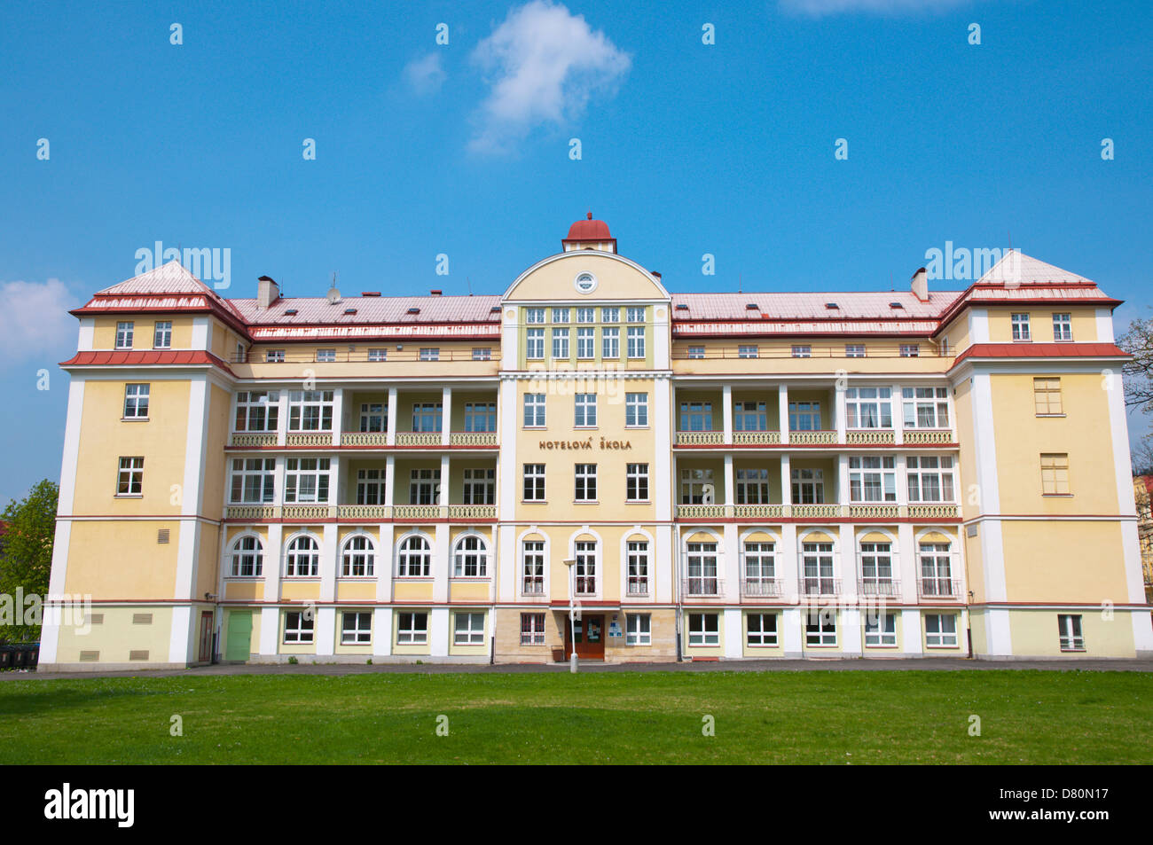 Hotelova Skola Hotel-Industrie-Gymnasium Marianske Lazne aka Marienbad Stadt Karlovy Vary Thermenregion Tschechische Republik Europa Stockfoto