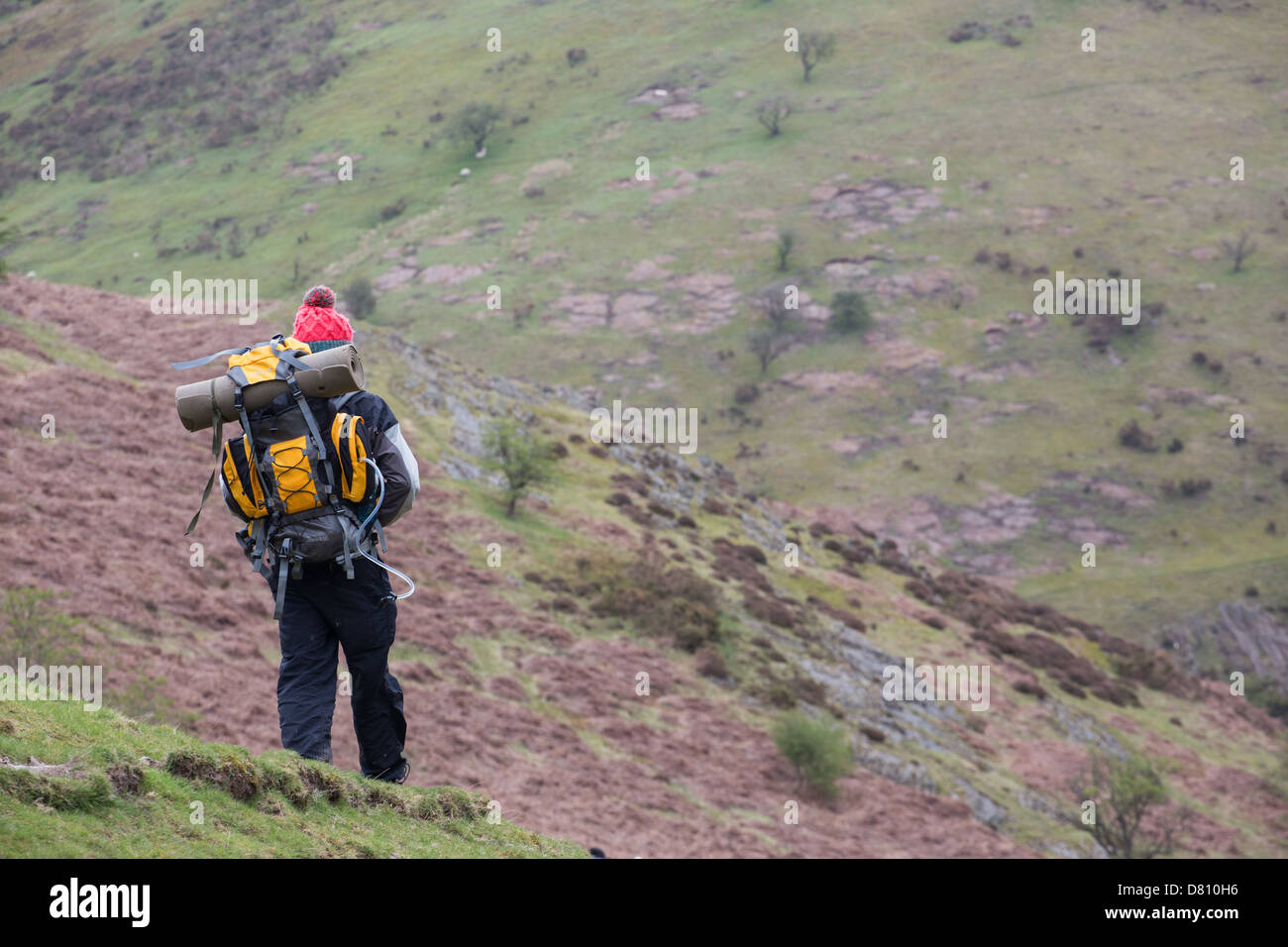 Einsame Wanderer in Bergen Stockfoto