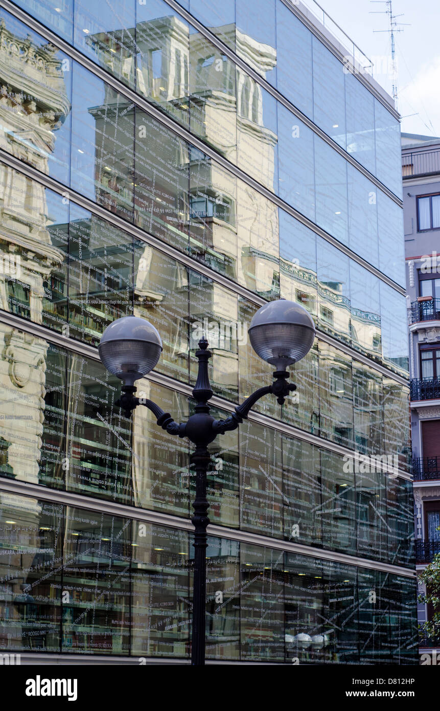 Foral Bibliothek Windows, Bilbao, Baskenland, Spanien Stockfoto