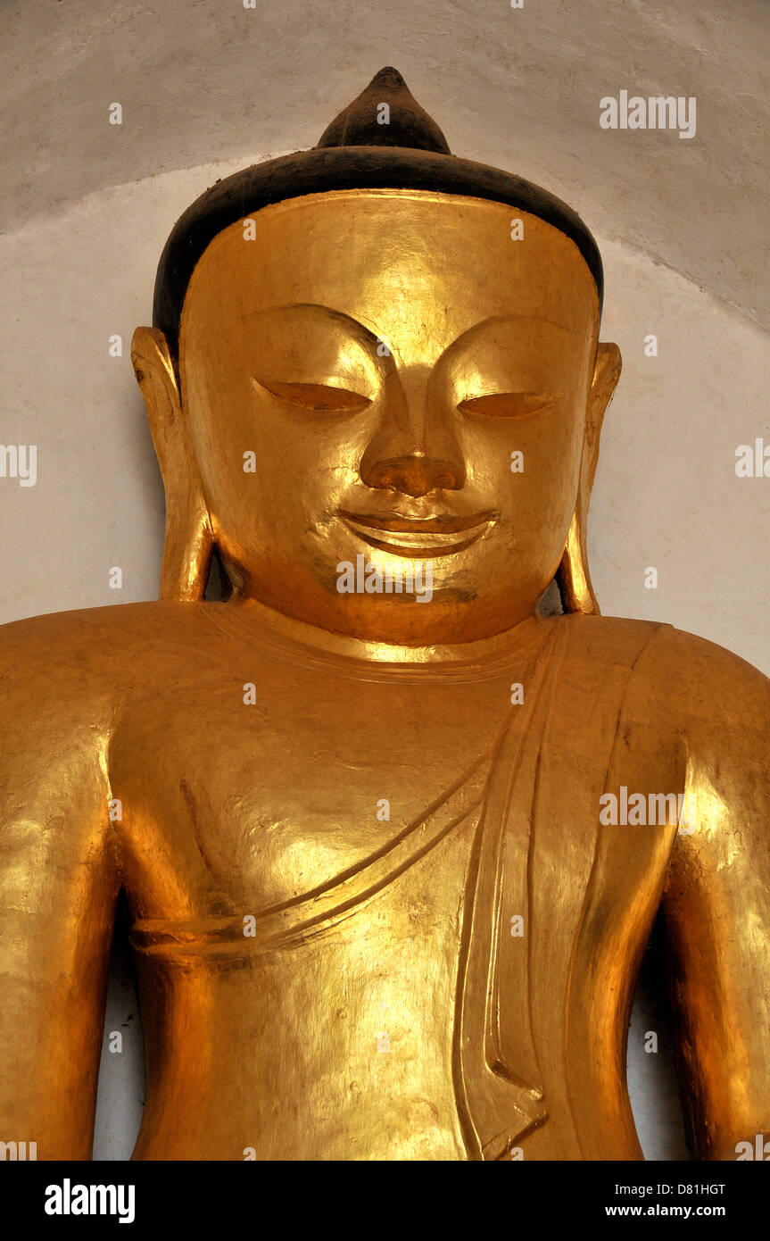 Buddha-Statue Ananda Paha Tempel Bagan Myanmar Stockfoto