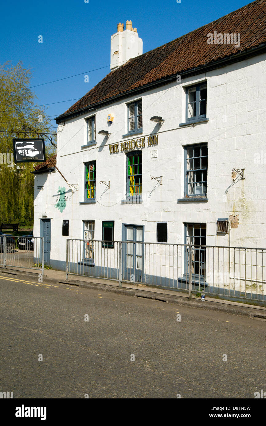 Das Bridge Inn, erste und letzte Kneipe in Brücke Straße, Chepstow, Monmouthshire, Süd-Wales, Wales, Großbritannien. Stockfoto