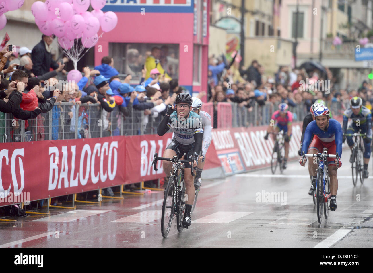 Treviso, Italien. 16. Mai 2013.  Mark Cavendish gewinnt Etappe 12 der Giro d ' Italia Longarone nach Treviso. Stockfoto