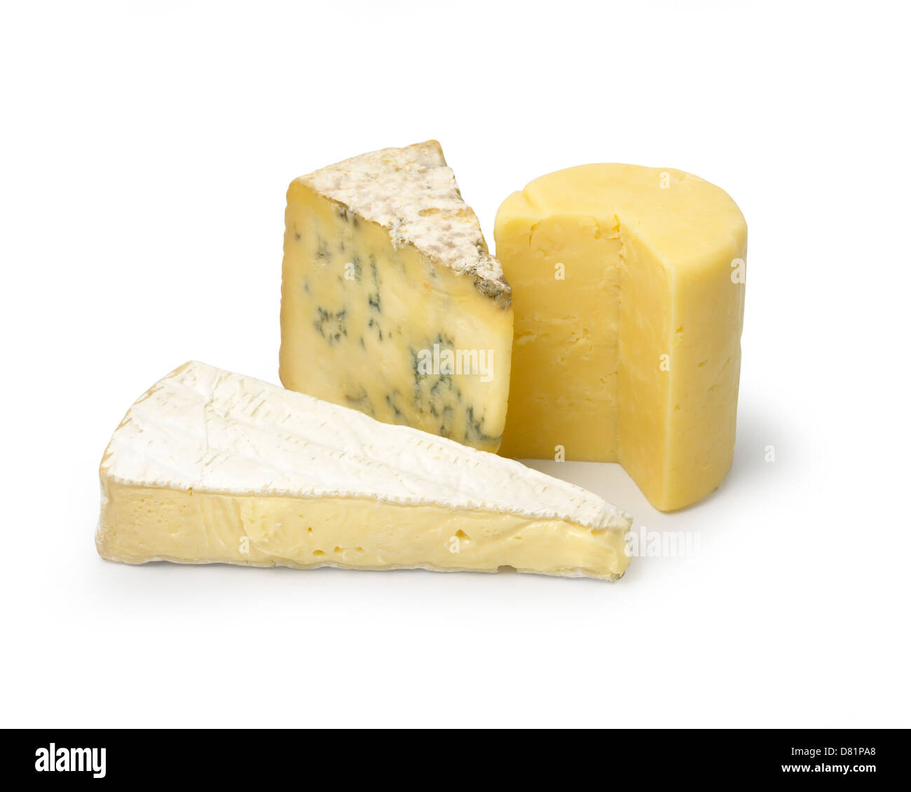 Auswahl an Käse Stücke schneiden Sie vor einem weißen Hintergrund Stockfoto