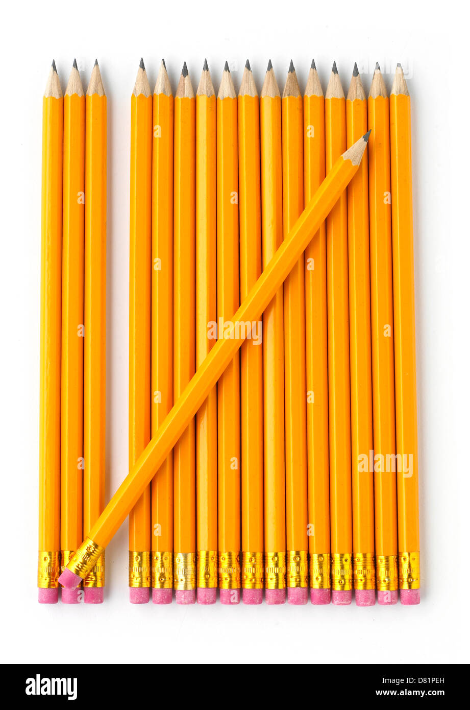 gelbe Stifte schneiden Sie auf weißem Hintergrund Stockfoto