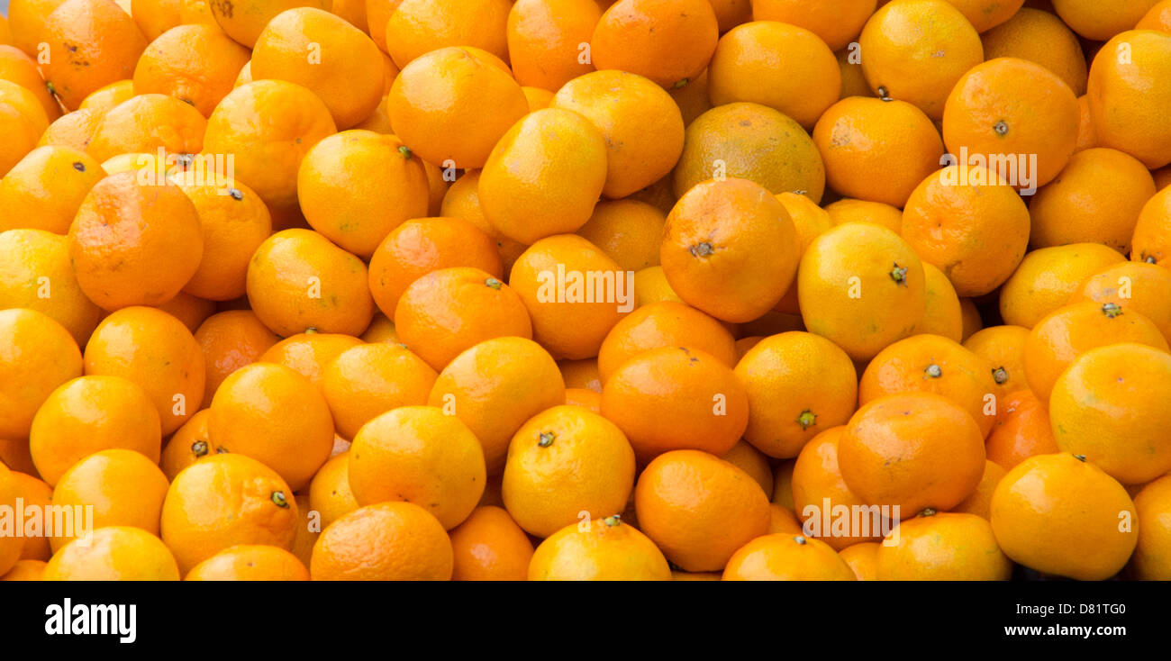 Mandarin auf dem Markt Stockfoto