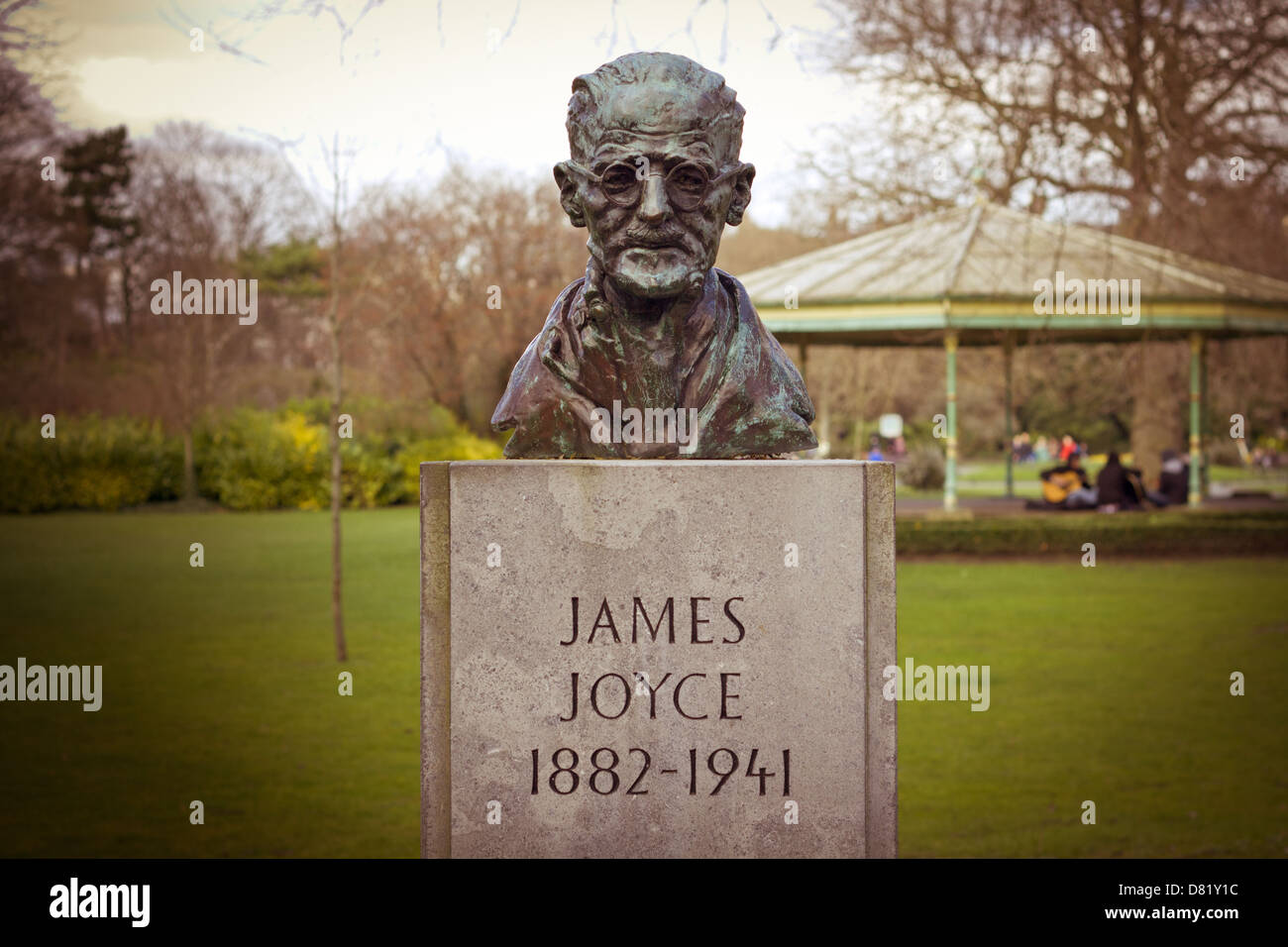 James Joyce-Büste in St. Stephens Green Park Stockfoto