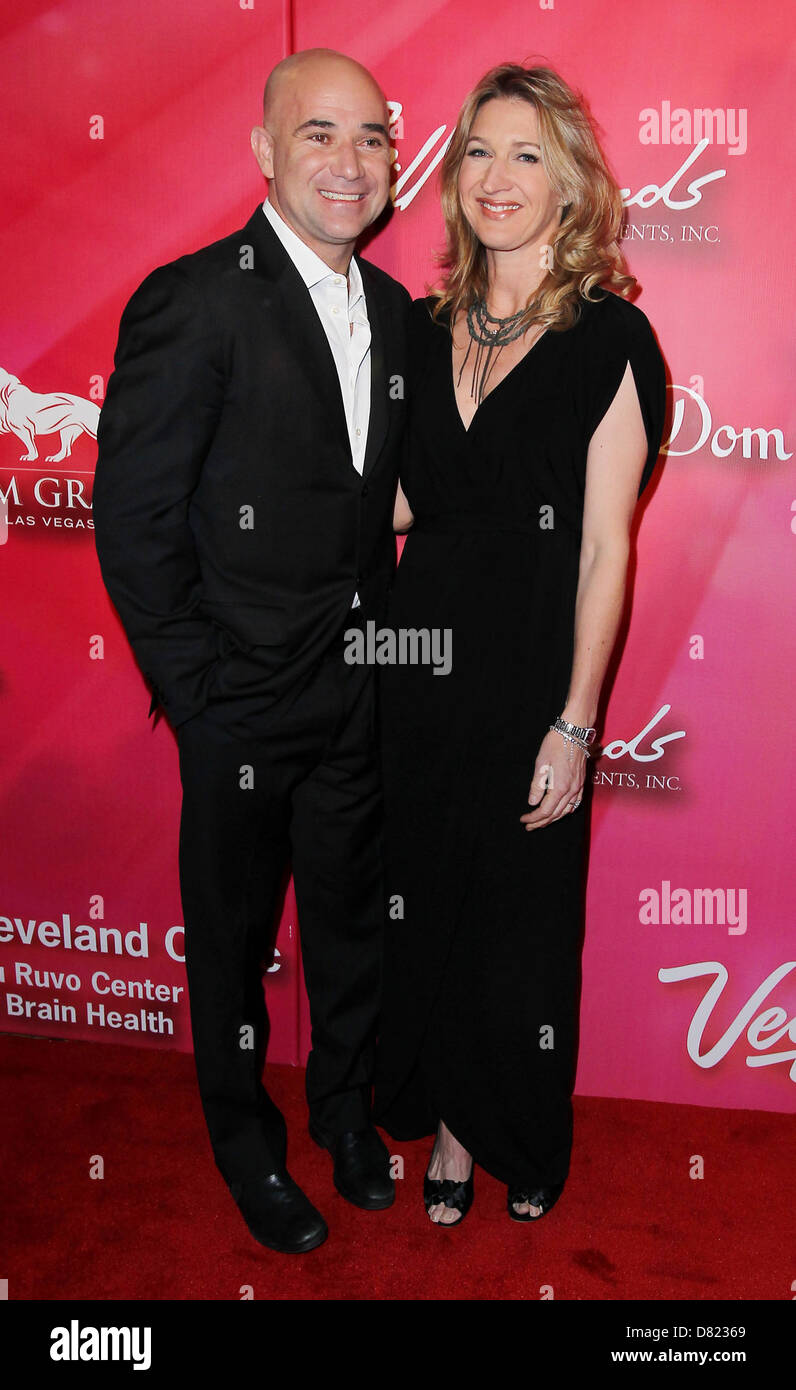 Andre Agassi und Steffi Graf halten Erinnerung lebendig "Power of Love Gala" im MGM Grand Garden Arena im MGM Grand Resort and Casino Stockfoto