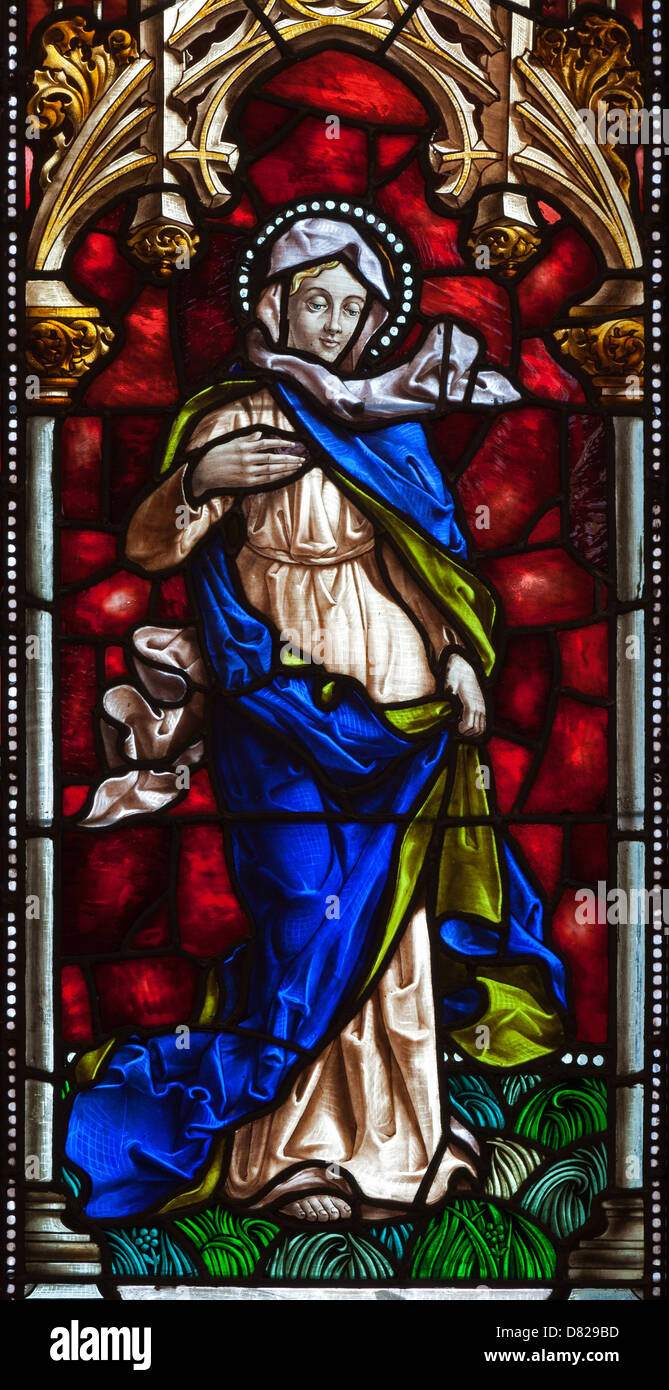 MADRID - März 10: Jungfrau Maria von Fensterscheibe Kirche San Jerónimo el Real am 10. März 2013 in Spanien. Stockfoto