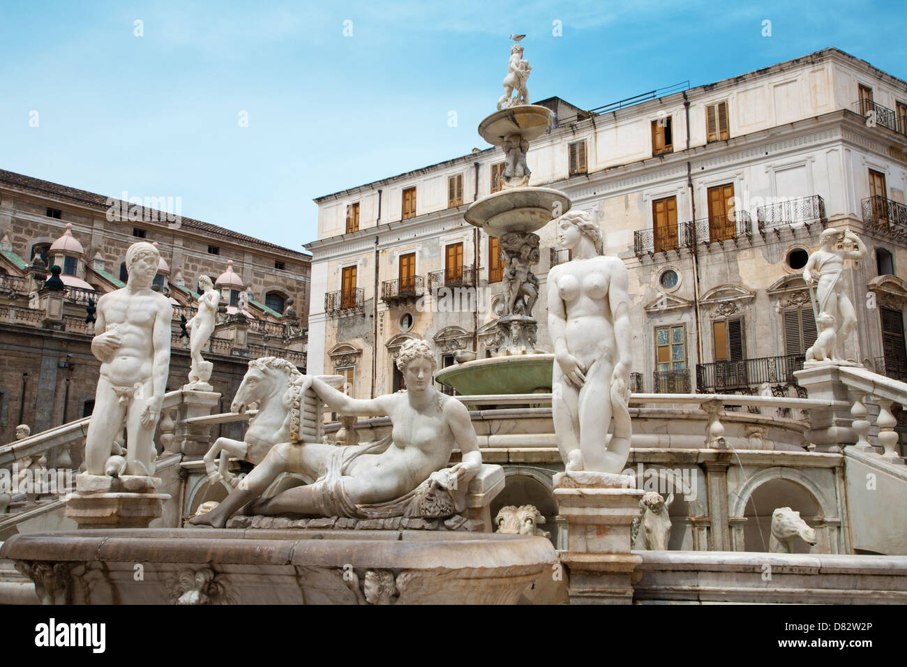 Palermo - Florentiner Brunnen auf der Piazza Pretoria Stockfoto