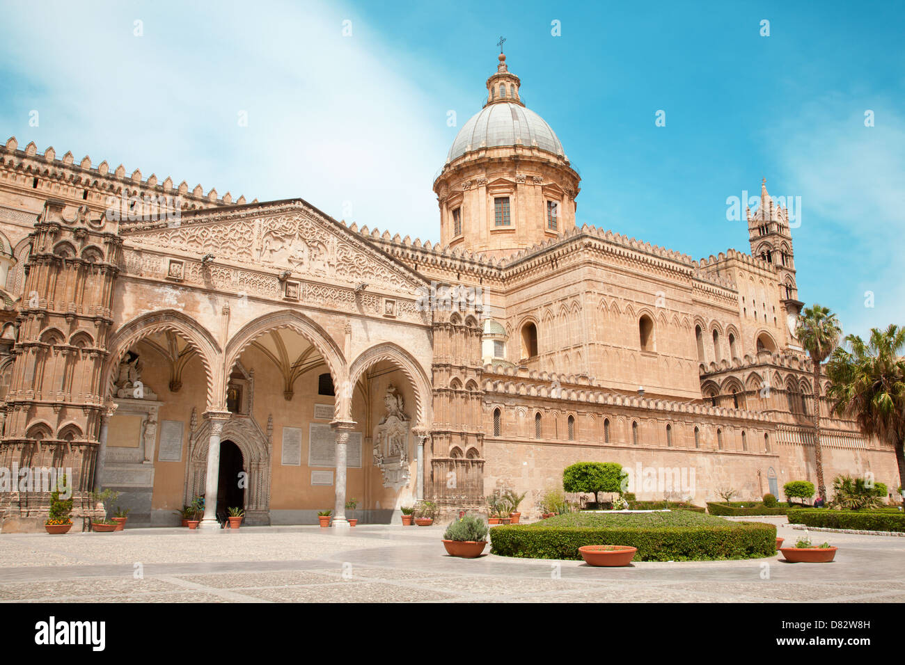 Palermo - Südportal der Kathedrale oder Dom Stockfoto