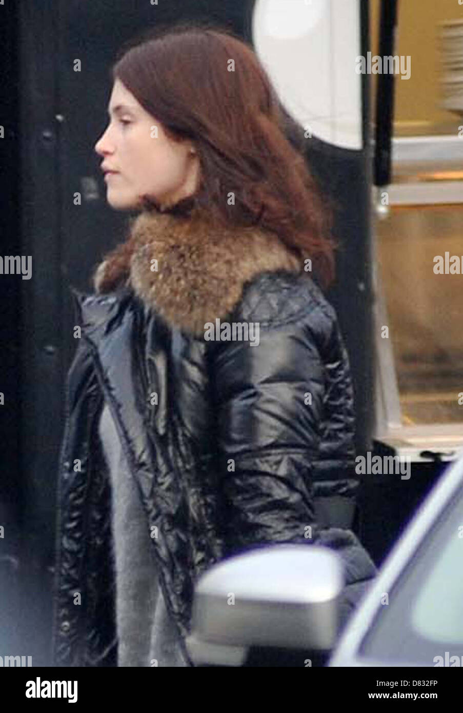 Gemma Arterton Den Satz Von Neil Jordan Neuer Vampirfilm Byzanz Auf Dem Campus Der Ucd Dublin Irland 06 01 12 Stockfotografie Alamy