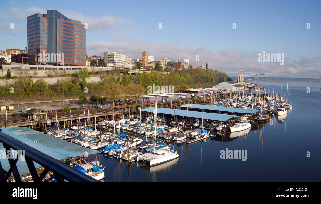 Ein Morgen-Blick auf den Puget Sound und Tacoma von der Murray-Morgan-Brücke Stockfoto
