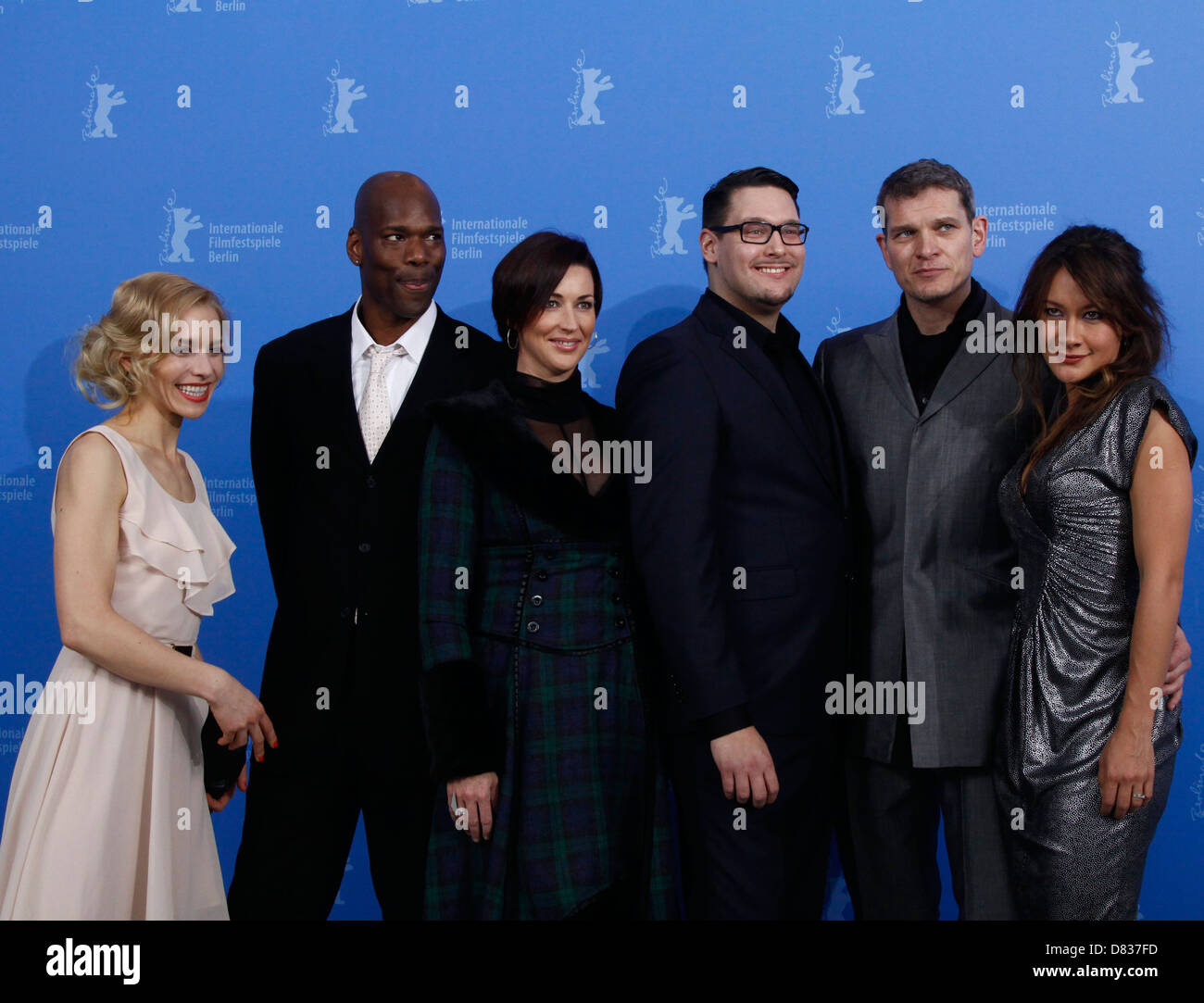 Christopher Kirby, Stephanie Paul, Timo Vuorensola, Götz Otto, Julia Dietze und Peta Sergeant bei 62. jährlichen Berlin Stockfoto