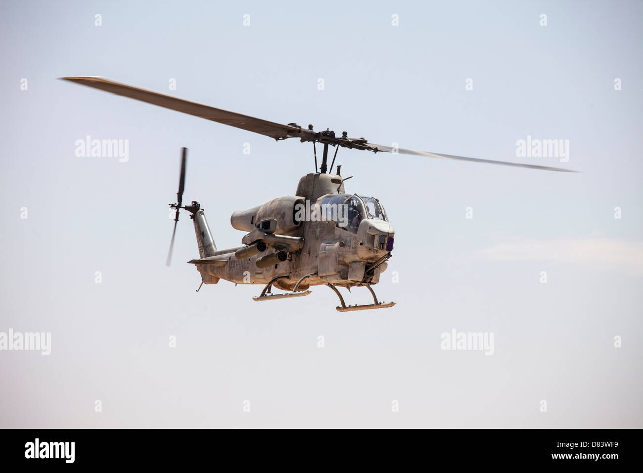 Ein US Marine Corps AH-1W Super Cobra Gunship während einer Übung 30. April 2013 in Afghanistan. Stockfoto