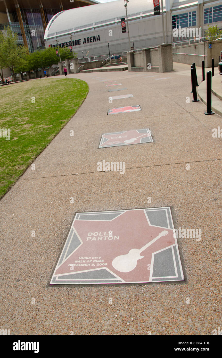 Nashville Tennessee. Music City Walk of Fame Park. Berühmte Country & Western Music Gehsteig "Stars", Sängerin Dolly Parton. Stockfoto