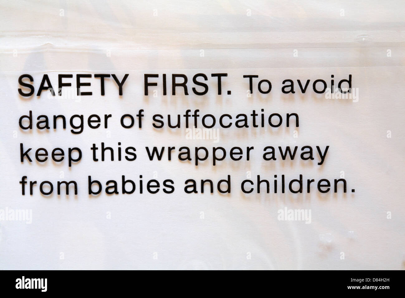 Sicherheit zuerst um Erstickungsgefahr zu vermeiden halten dieser Wrapper Weg von Babys und Kindern Stockfoto