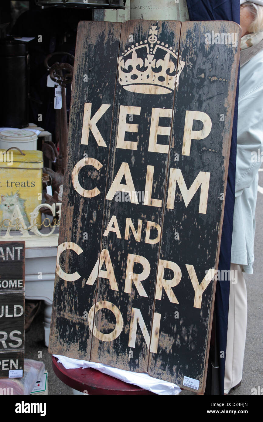 Haworth 40er Wochenende Original Keep Calm and Carry auf Schild Stockfoto