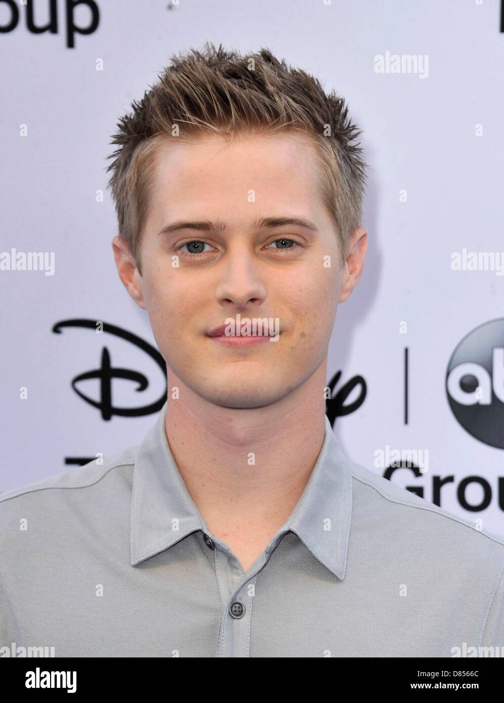 Los Angeles, Kalifornien, USA. 19. Mai 2013. Lucas Grabeel im Ankunftsbereich für Disney Media Networks International Upfronts, The Walt Disney Studios viel los, Los Angeles, CA 19. Mai 2013. Foto von: Dee Cercone/Everett Collection/Alamy Live-Nachrichten Stockfoto