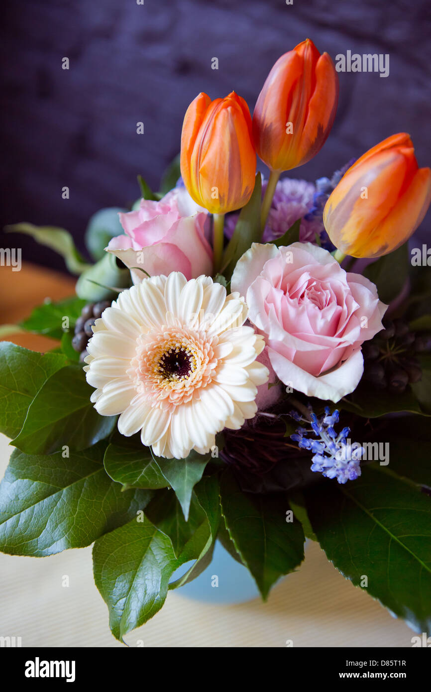 Reihe von Freesien, Tulpen, Ranunkeln und Hyazinthen Stockfoto