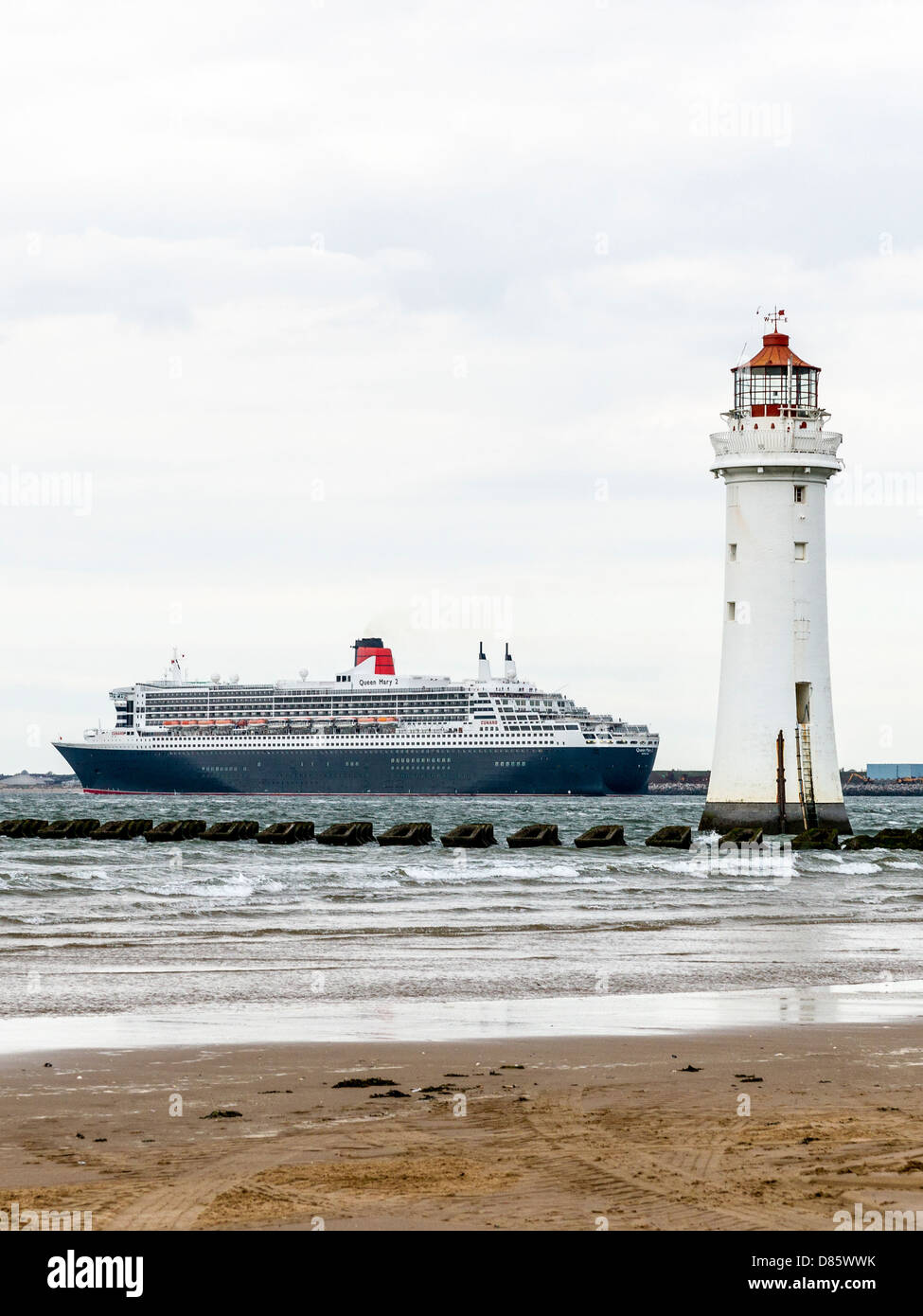 Cunard Line RMS Queen Mary 2 Besuch in Liverpool 17.05.2013. Stockfoto