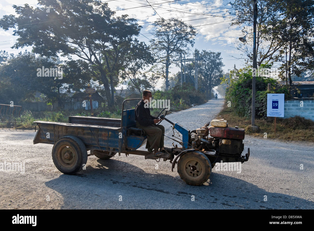 Zwei-Rad-Schlepper in Nyaung Shwe, Myanmar, Asien Stockfoto