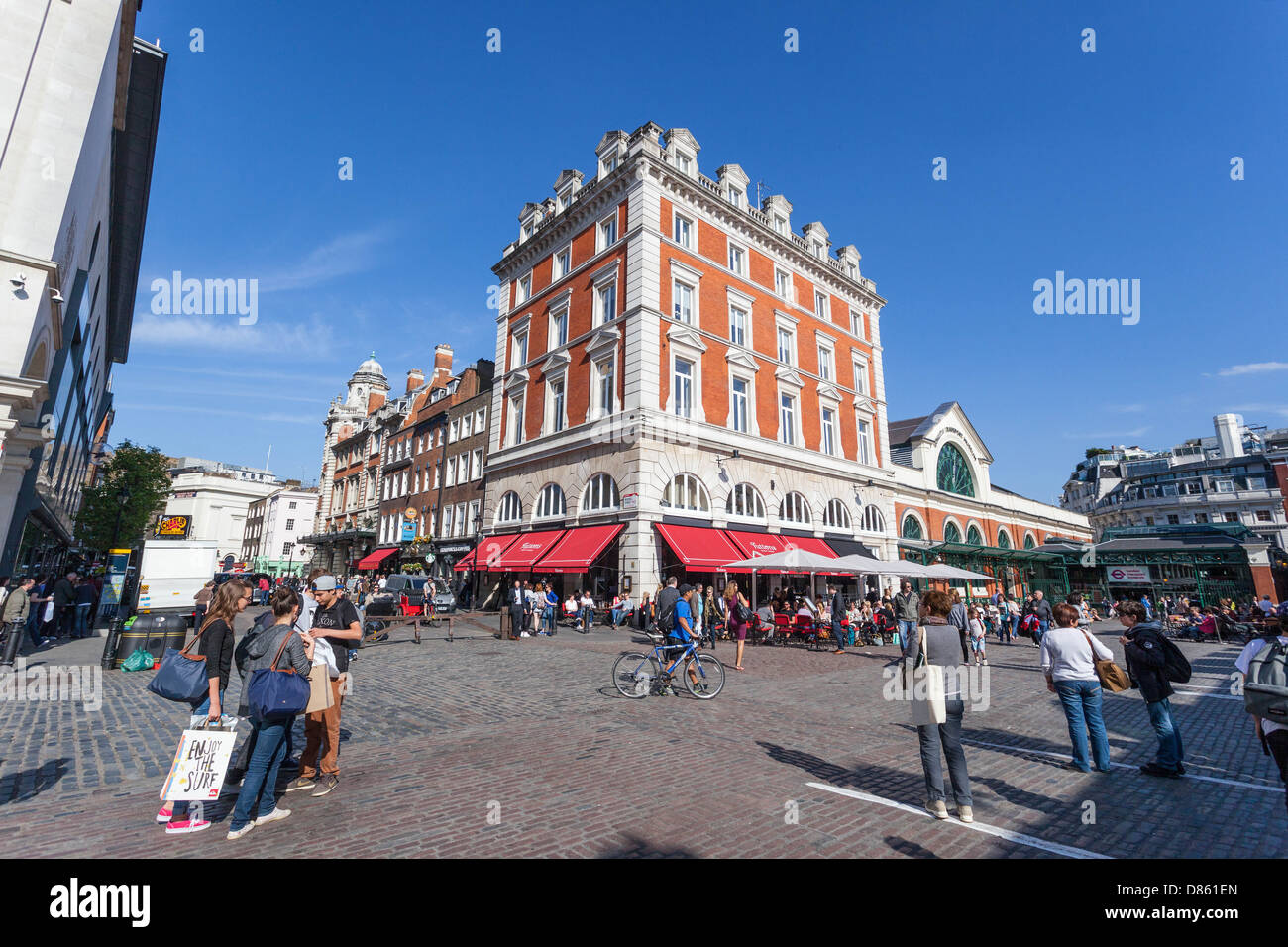 Gebäude rund um Covent Garden Piazza, London, England, UK. Stockfoto