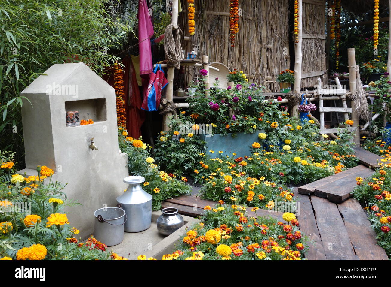 London, UK. 20. Mai 2013. Die Chelsea Flower Show. Bild: Herbert-Smith Seehils Garten für WaterAid Designer Patricia Thurion und Janet Honour. Bildnachweis: Martin Hughes-Jones/Alamy Live-Nachrichten Stockfoto