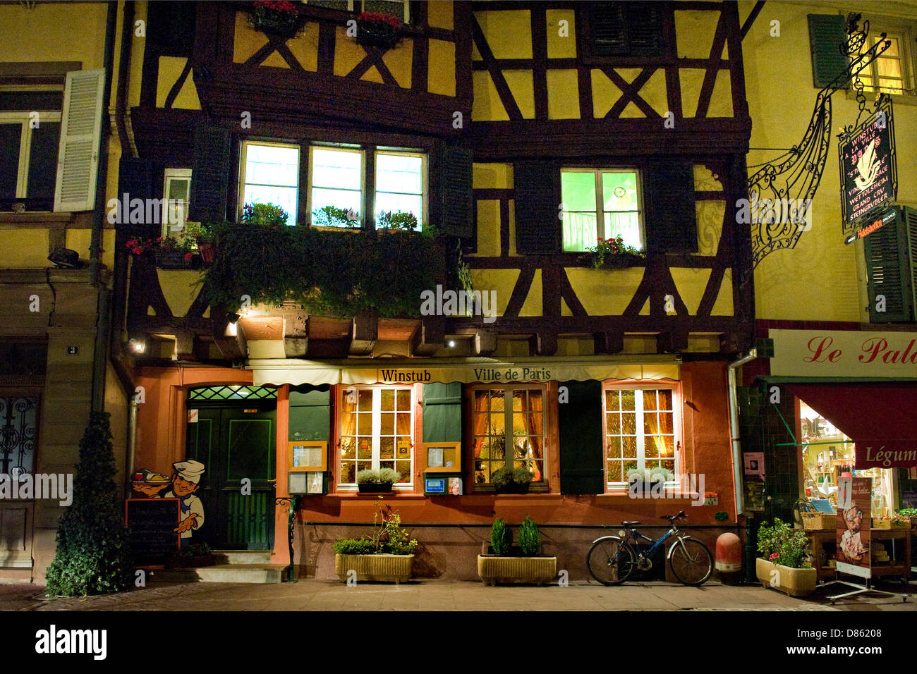 Frankreich, Elsass, Colmar, Ville de Paris restaurant Stockfoto