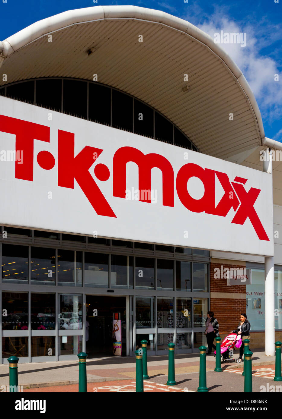 Zweig der TK Maxx im großen Einkaufszentrum Mansfield Nottinghamshire England UK Stockfoto