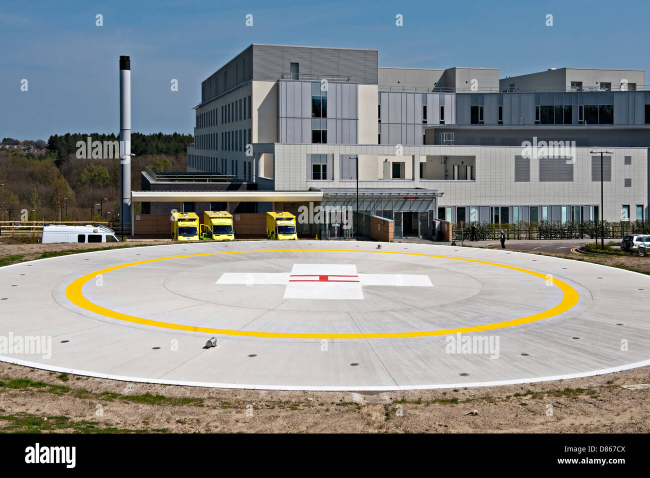 Tunbridge Wells Krankenhaus, Pembury Kent mit der Hubschrauber-Landung pad im Vordergrund Stockfoto