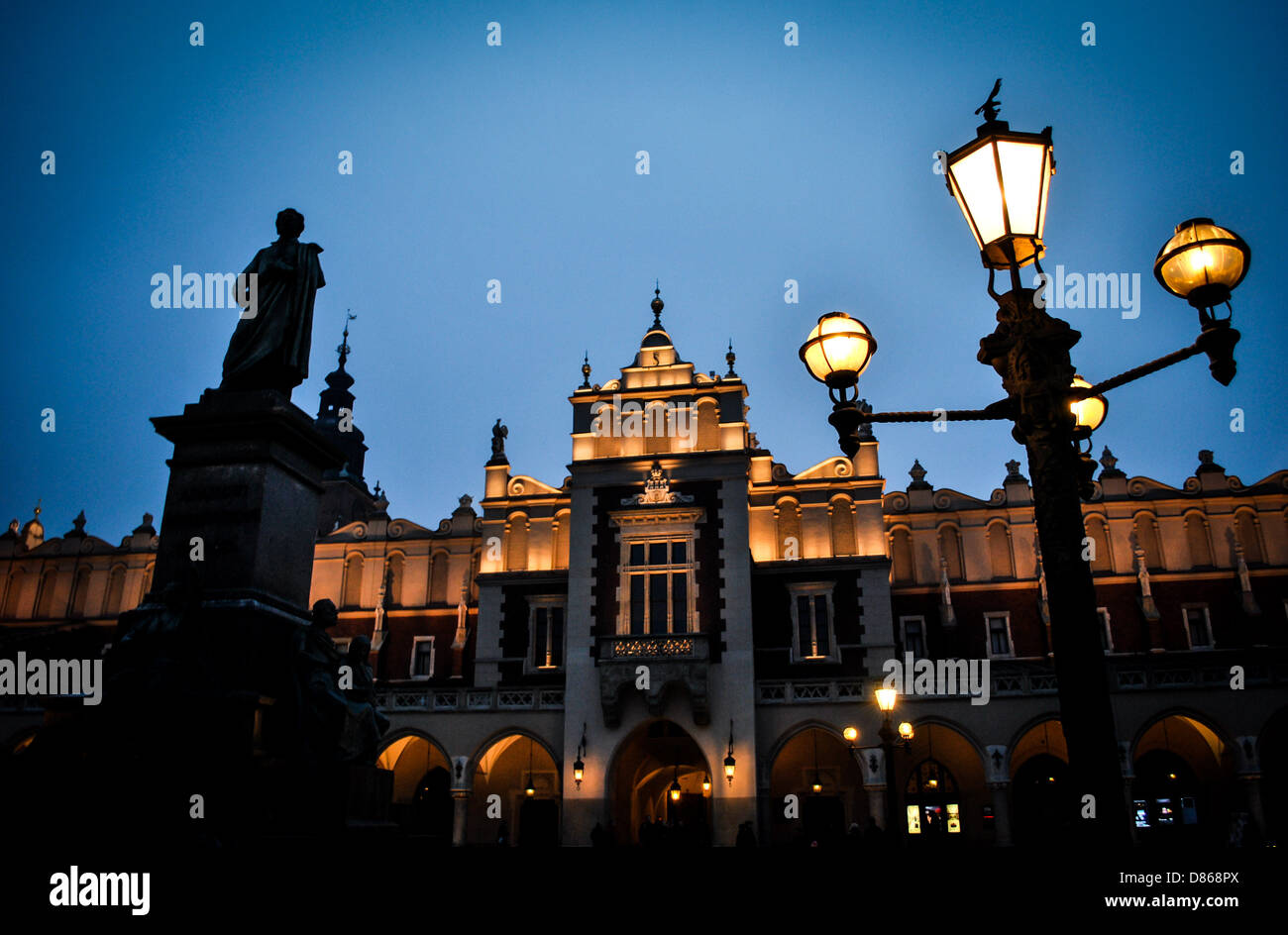 Adam Mickiewicz-Statue am alten Marktplatz der Stadt Krakau Stockfoto