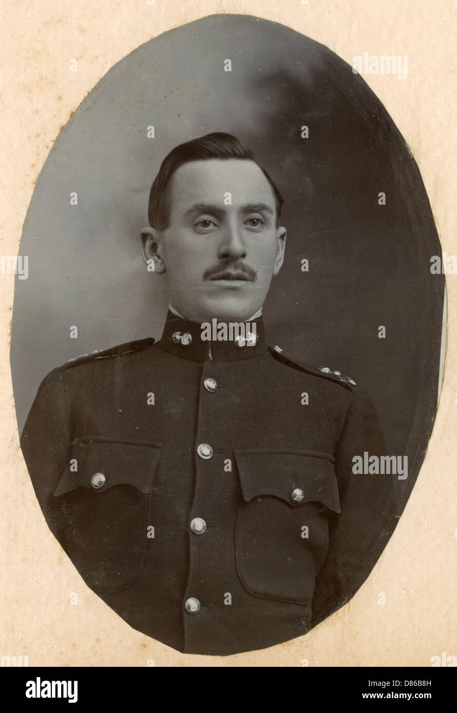 Britischer Soldat in Uniform, c.1911 Stockfoto