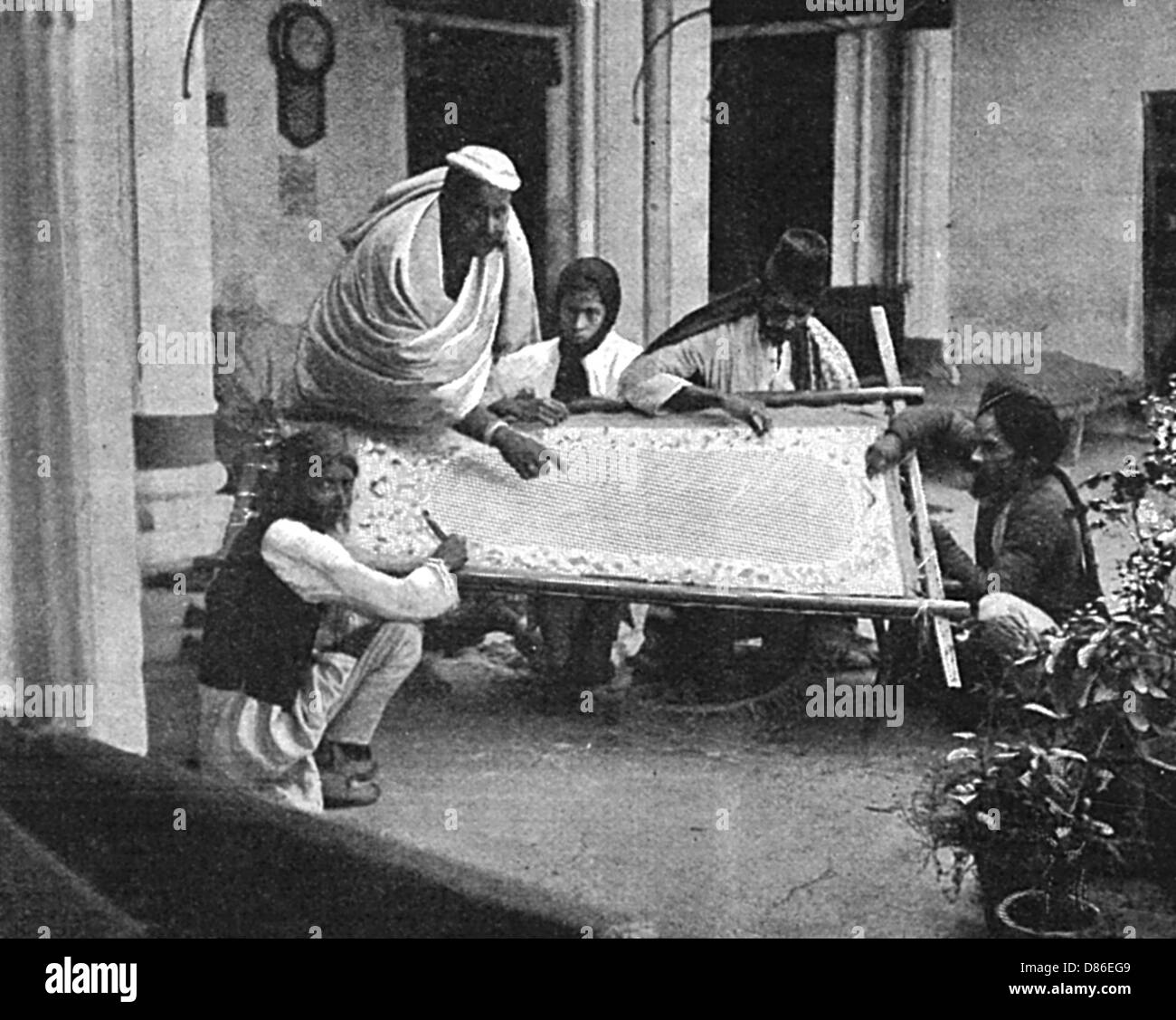 Königin Alexandras Krönungskleid funktionierte in Indien Stockfoto