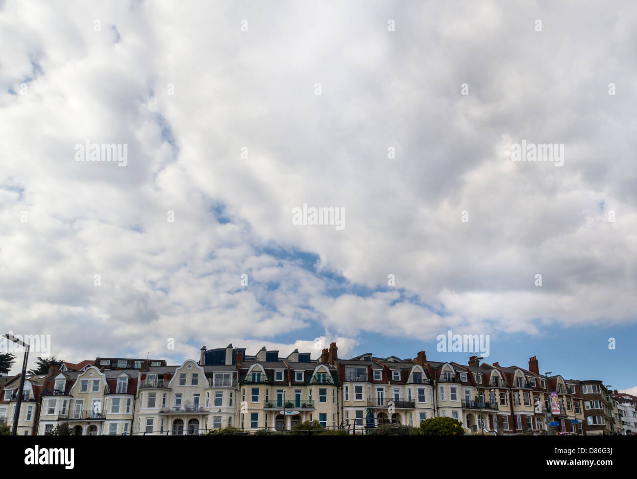 Reihe von Dächern von Pensionen in Boscombe, Bournemouth Stockfoto