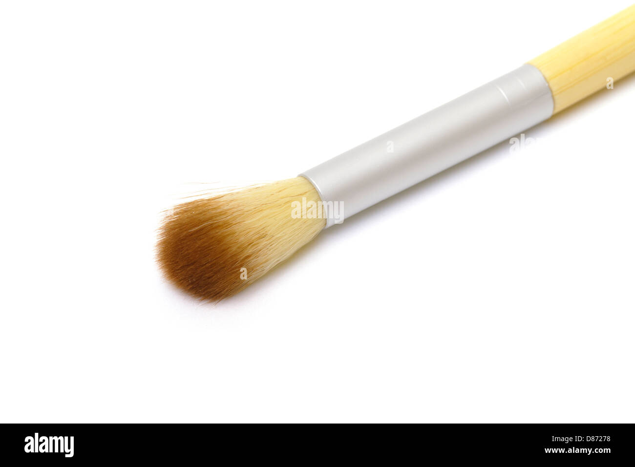 Make-up Pinsel auf weißem Hintergrund Stockfoto