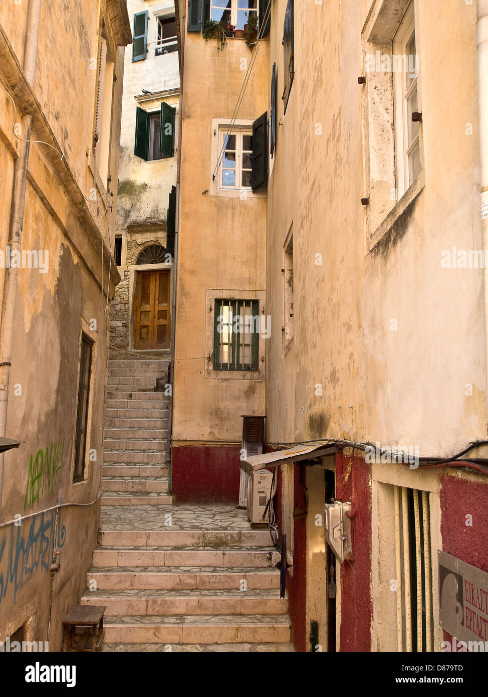 Typische überfüllten Ansicht mit Häusern in Corfu Stadt, Kercura Cily, Kerkyra Stadt, Insel Korfu, Griechenland Stockfoto