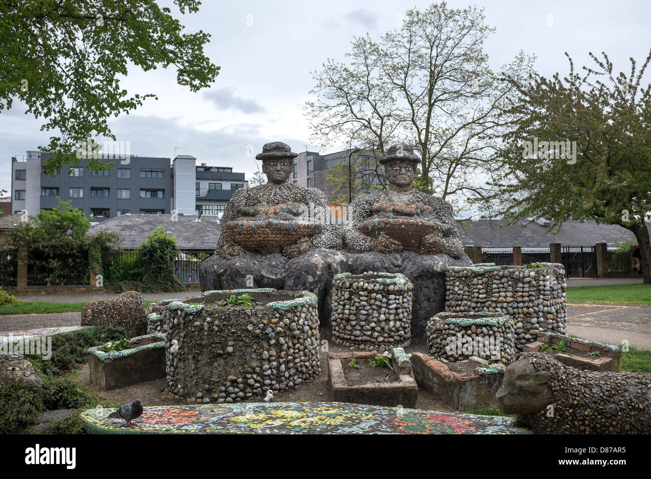 Skulptur in Hackney London London Fields Park Stockfoto