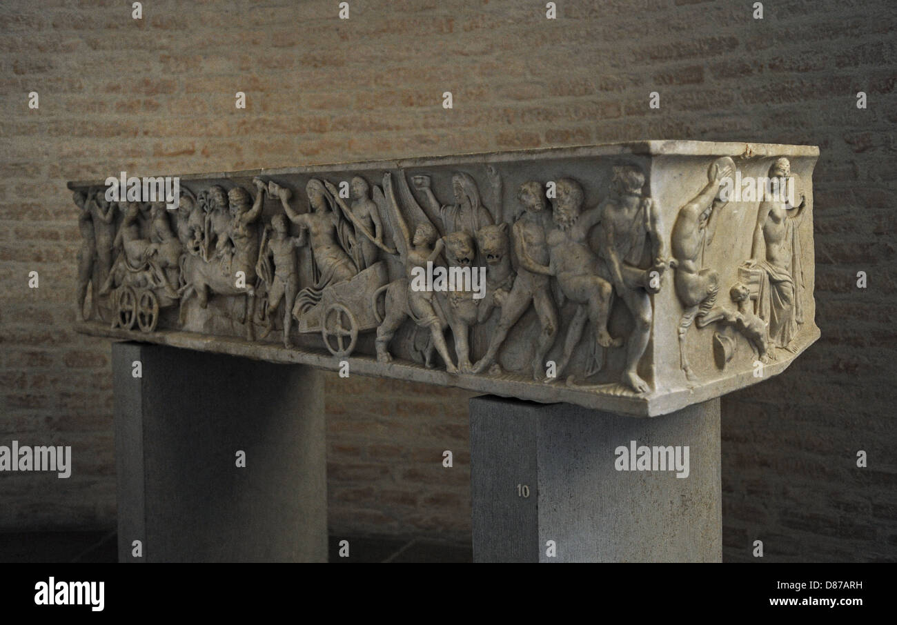 Römischer Sarkophag. Etwa 140 N.Chr. Hochzeit von Dionysos und Adriadne. Glyptothek. München. Deutschland. Stockfoto