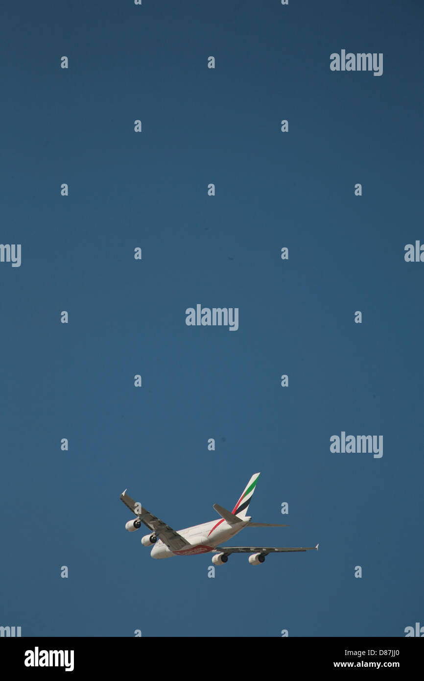 Emirates A380 Flugzeug Airborne VAE blauen Himmel Stockfoto
