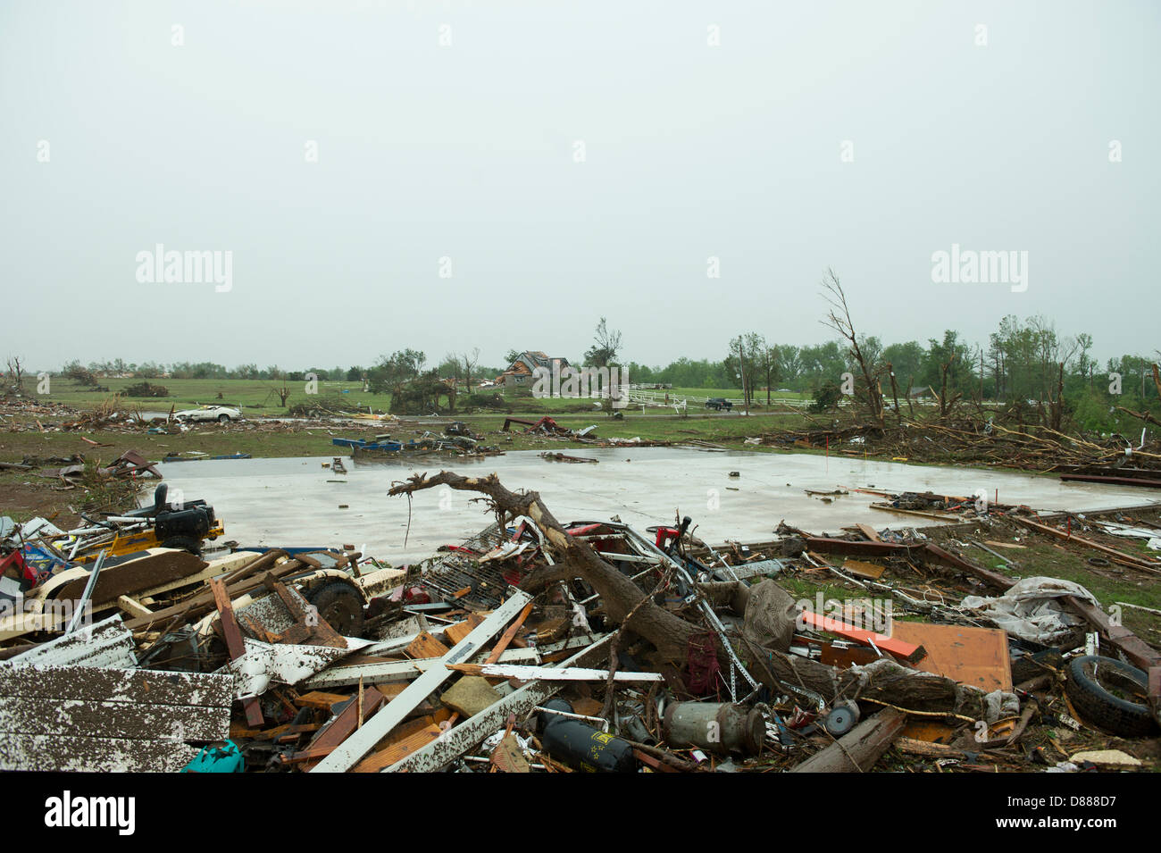 Oklahoma, USA. 21. Mai 2013. Häuser wurden von der Stiftung von dem Tornado getilgt. Bildnachweis: James Pratt / Alamy Live News Stockfoto