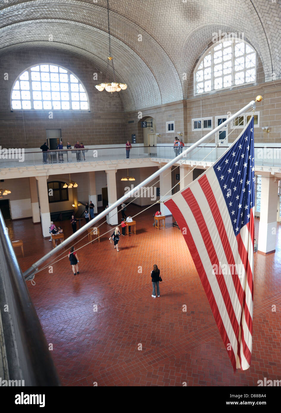 Amerikanische Flagge Ellis Island Immigration New York NY, Immigrant Inspektion Depot, amerikanische Flagge, Flagge, Stockfoto
