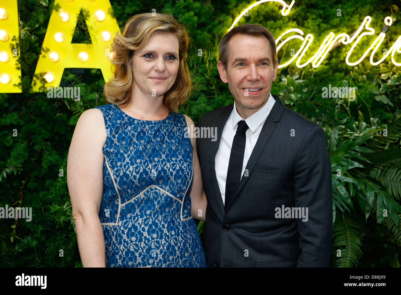 New York, USA. 21. Mai 2013.  Das Museum für moderne Kunst - Party im Garten. Justine und Jeff Koons... Bildnachweis: Scott Houston / Alamy Live News Stockfoto