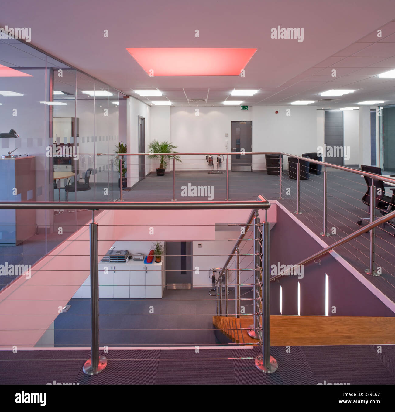 Büro-Innenbeleuchtung-Effekte Stockfoto