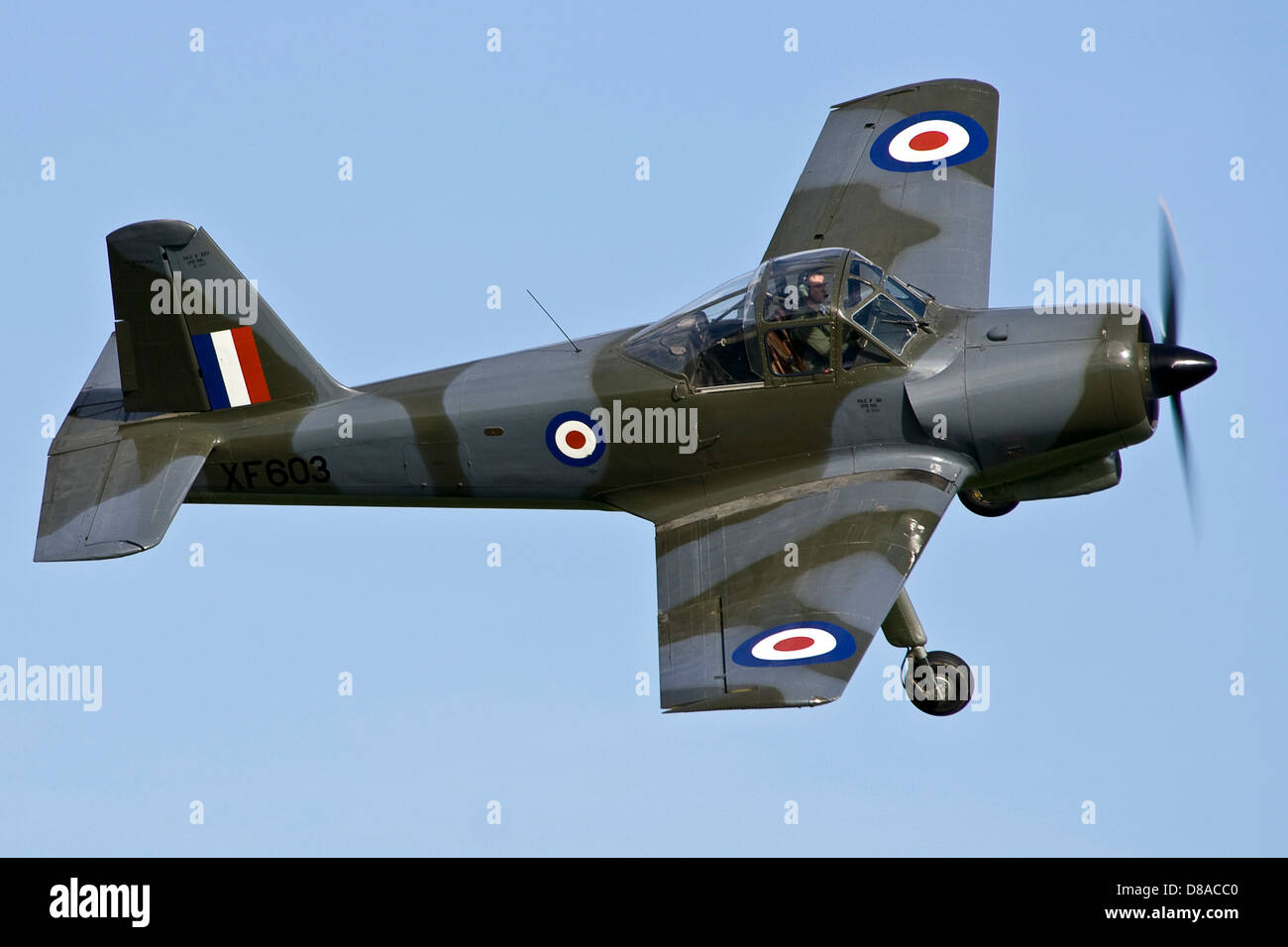 G-KAPW XF603 Hunting Percival p. 56 Provost Vintage Flugzeug Durchflug auf alten Warden Shuttleworh Airshow Stockfoto