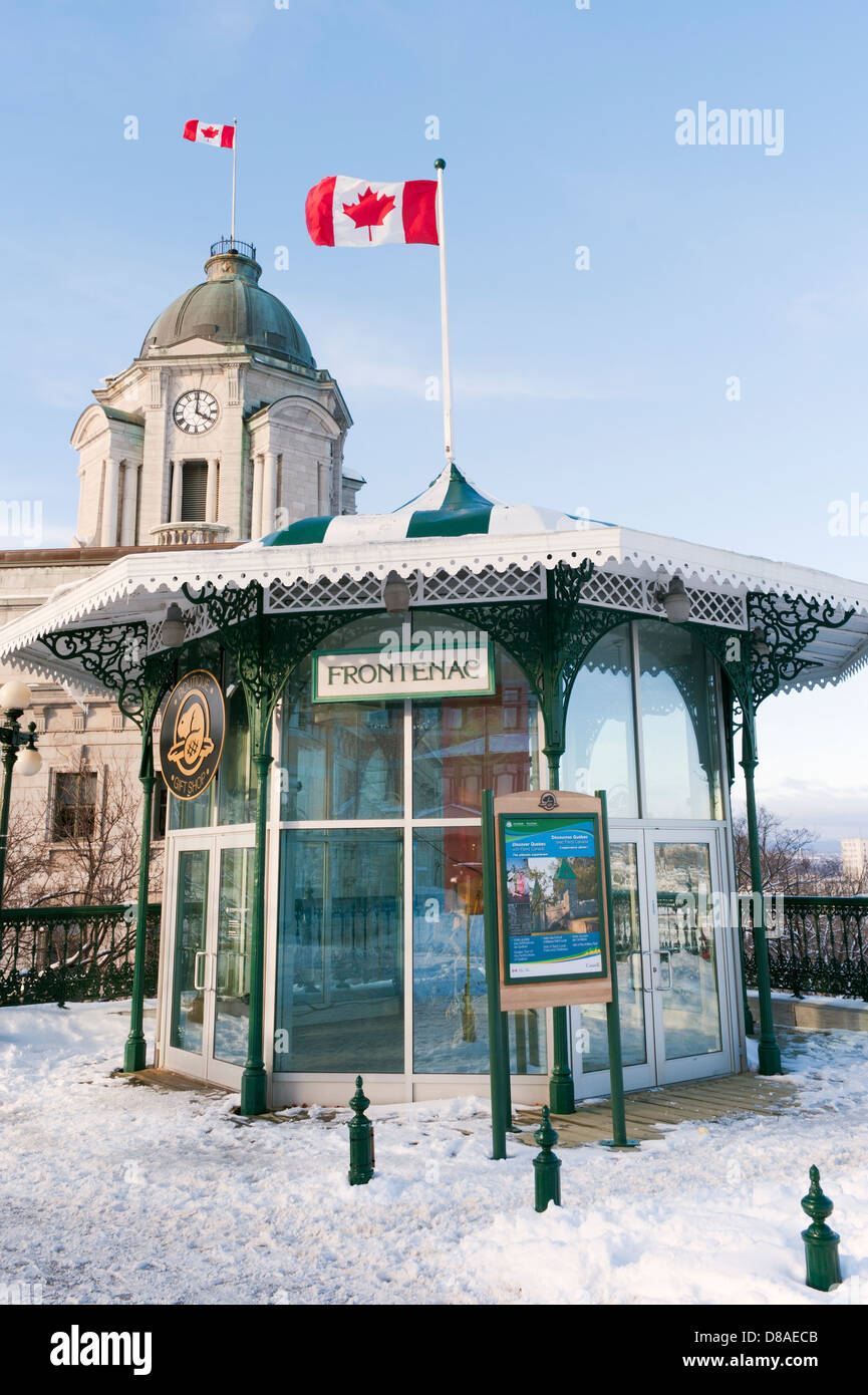 Frontenac-Pavillon auf der Terrasse Dufferin, Quebec City, Kanada. Stockfoto