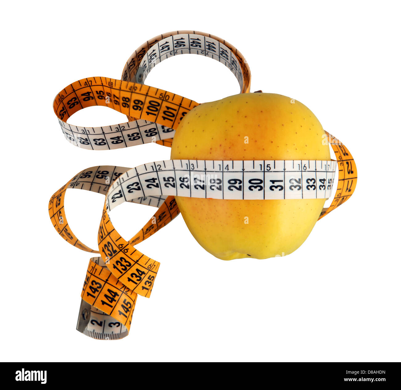 Diät-Konzept mit grünem Apfel mit Maßband gewickelt. Stockfoto