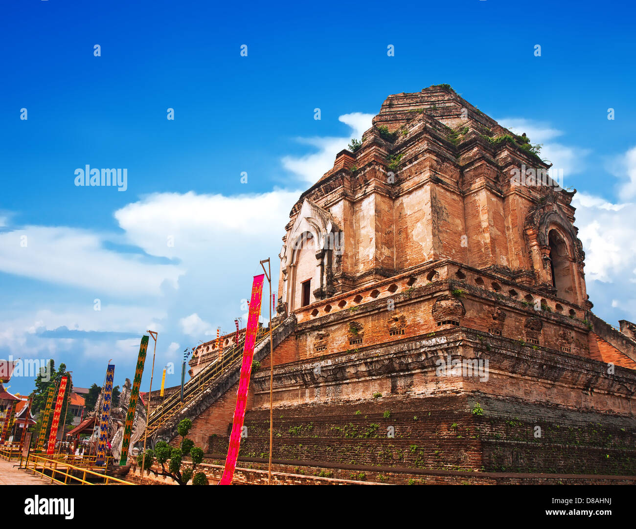 Alten Pagode am Wat Chedi Luang Tempel in Chiang Mai, Thailand Stockfoto